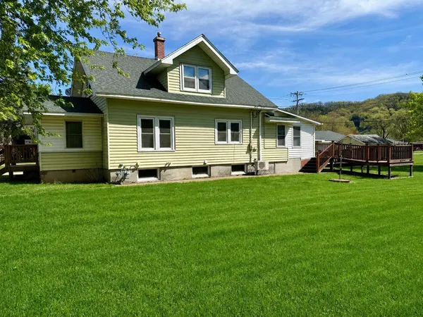 $249,000 | 152 North Ohio Street, Prairie du Chien, WI 53821