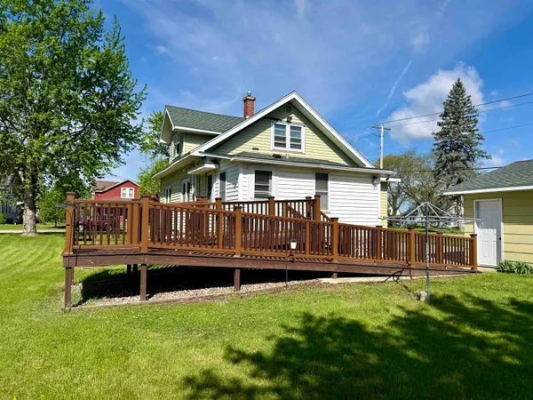$249,000 | 152 North Ohio Street, Prairie du Chien, WI 53821