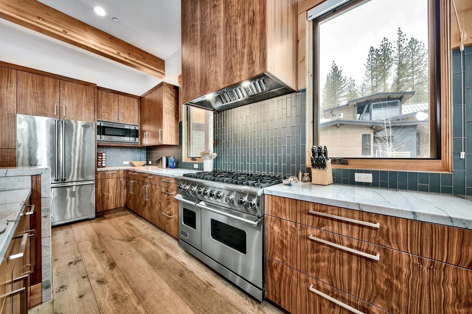 11526 Henness Road Truckee, CA 96161 - Photo 11 of 21 Gallery Image 11