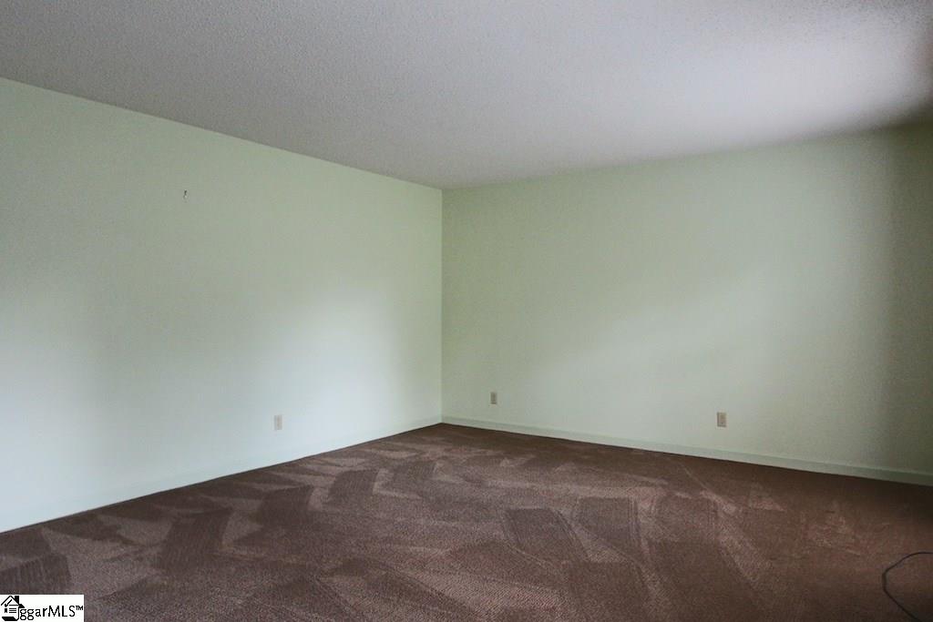 312 North Suber Road Greer, SC 29651 - Photo 6 of 21