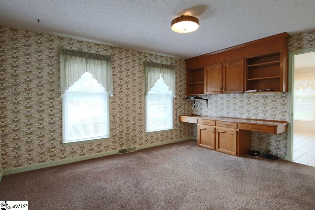 312 North Suber Road Greer, SC 29651 - Photo 9 of 21