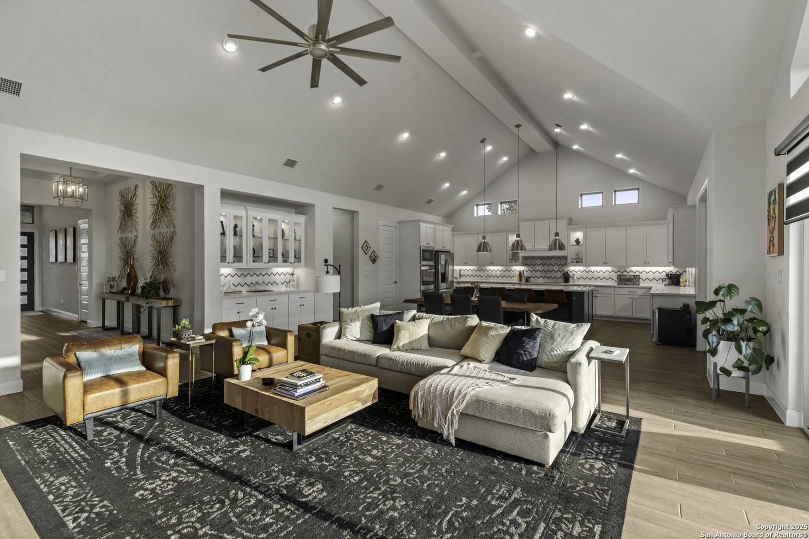 552 Falcon Cove Castroville, TX 78009 - Photo 14 of 41