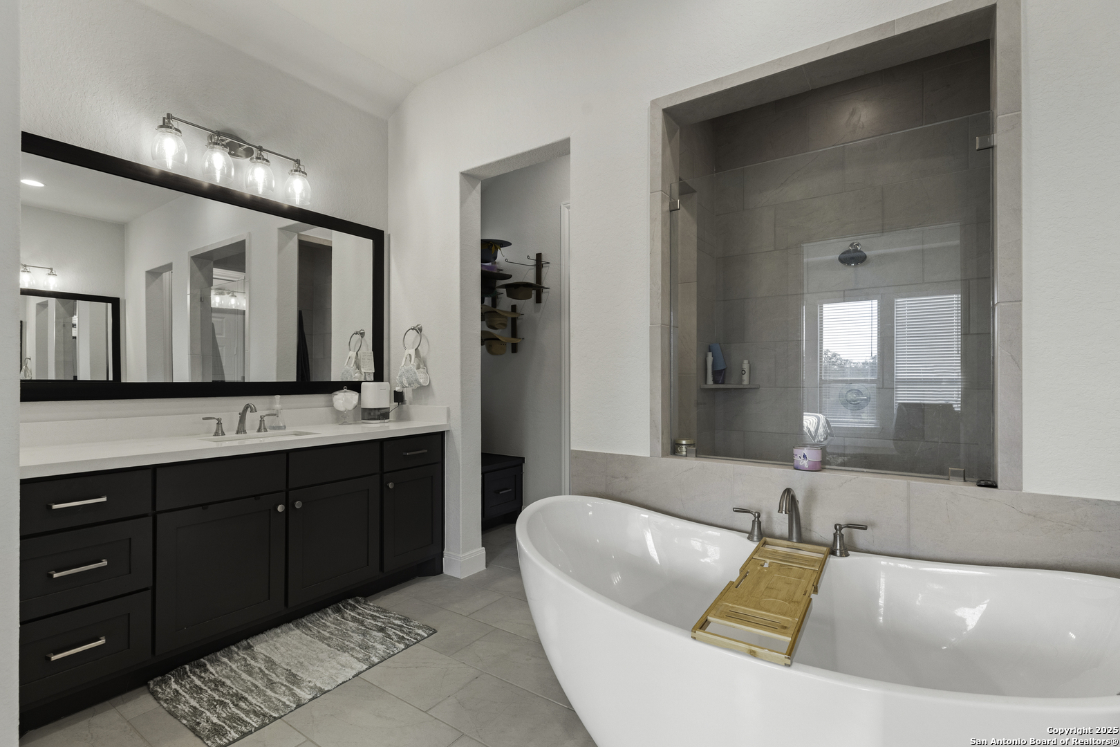 552 Falcon Cove Castroville, TX 78009 - Photo 25 of 41