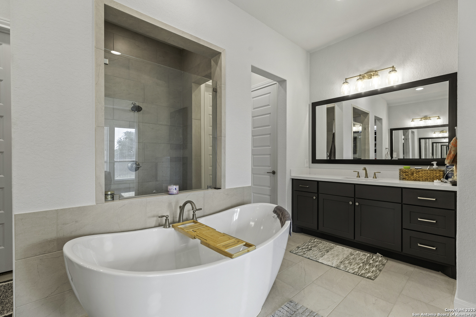 552 Falcon Cove Castroville, TX 78009 - Photo 26 of 41