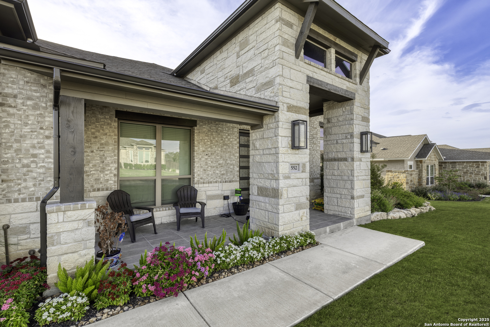 552 Falcon Cove Castroville, TX 78009 - Photo 6 of 41