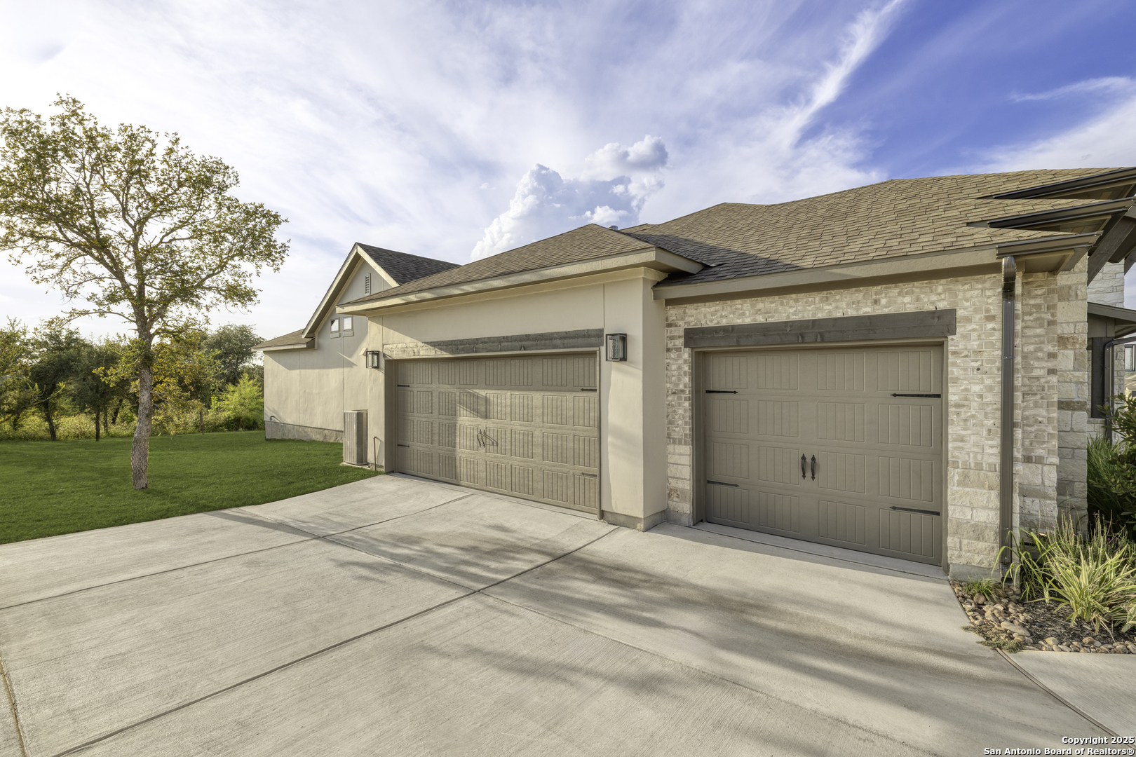 552 Falcon Cove Castroville, TX 78009 - Photo 7 of 41