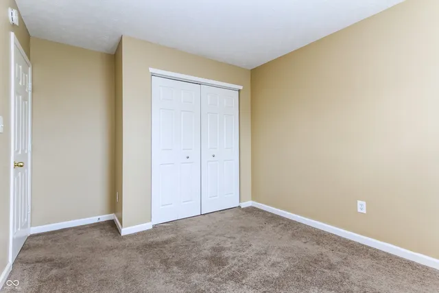 $1,940 | 235 Westridge Boulevard, Greenwood, IN 46142