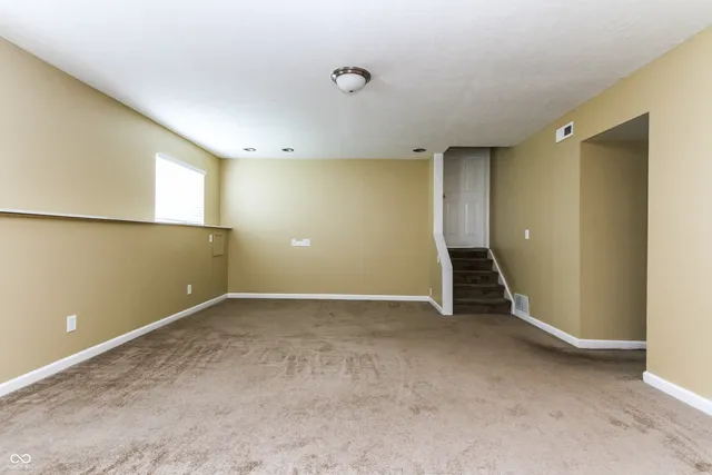 $1,940 | 235 Westridge Boulevard, Greenwood, IN 46142