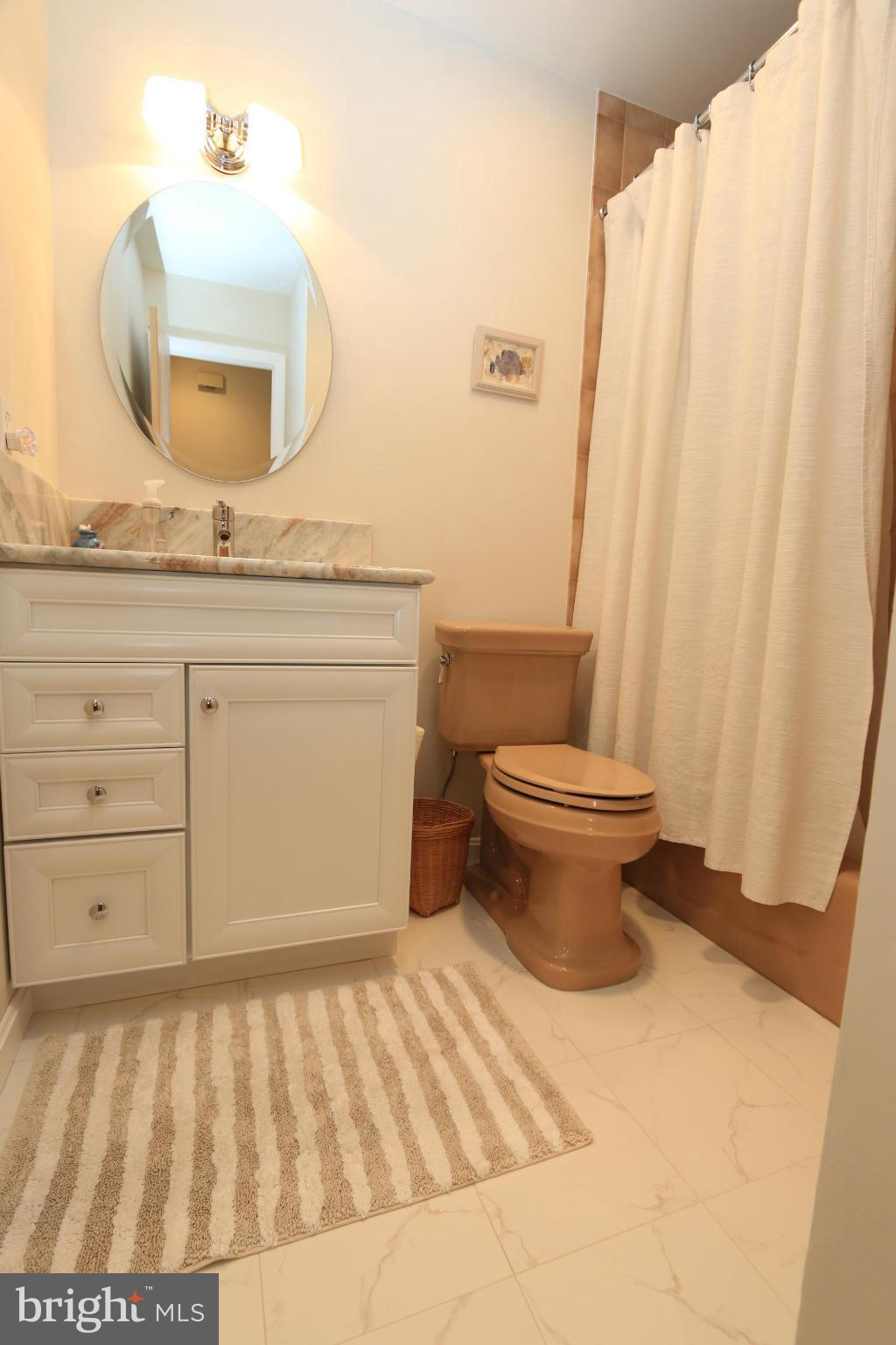 1903 Ramstead Lane Reston, VA 20191 - Photo 18 of 30 Bath