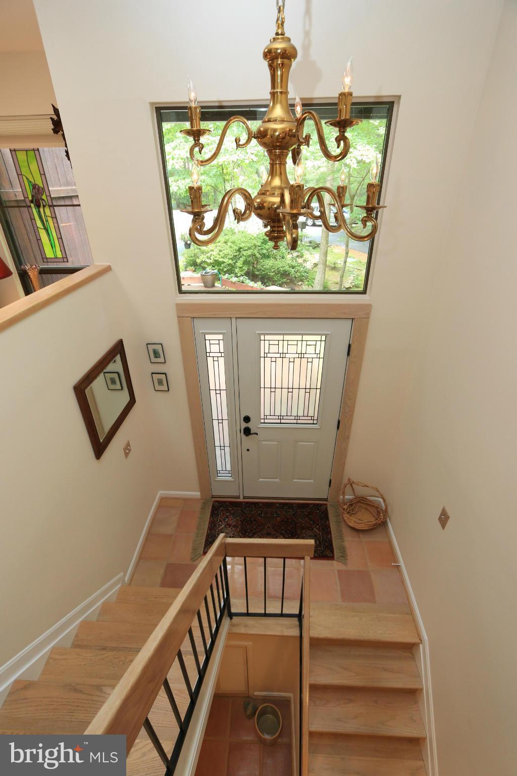 1903 Ramstead Lane Reston, VA 20191 - Photo 4 of 30 Ceramic Foyer