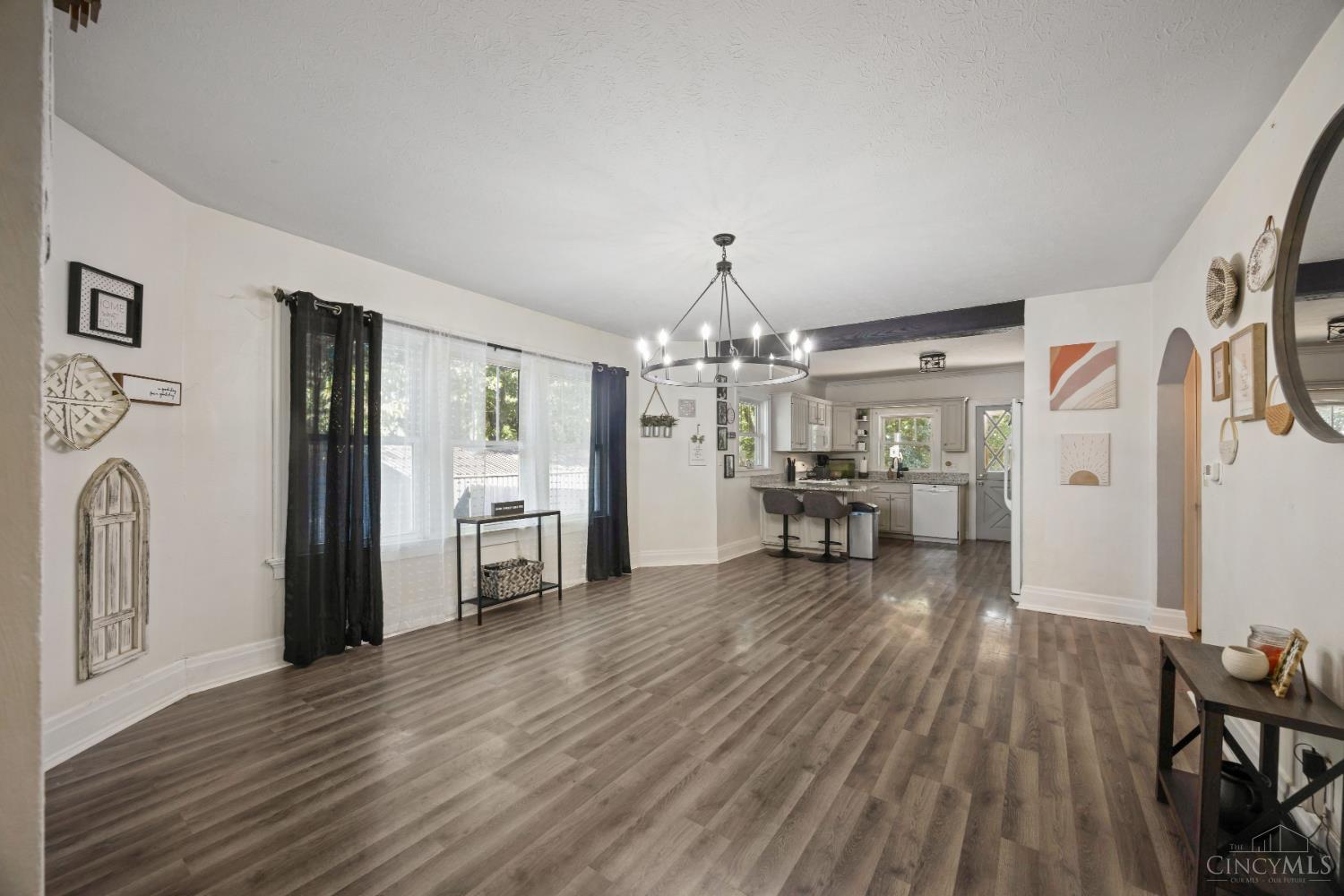 5159 West Kemper Road Cincinnati, OH 45252 - Photo 9 of 41 Gallery Image 9