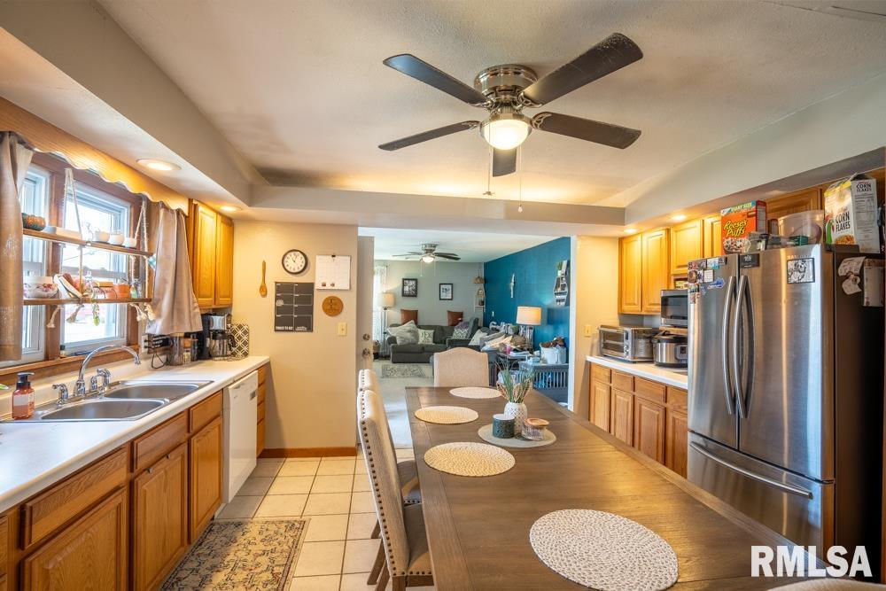 116 Circle Drive Herrin, IL 62948 - Photo 12 of 22