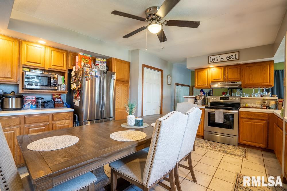 116 Circle Drive Herrin, IL 62948 - Photo 9 of 22