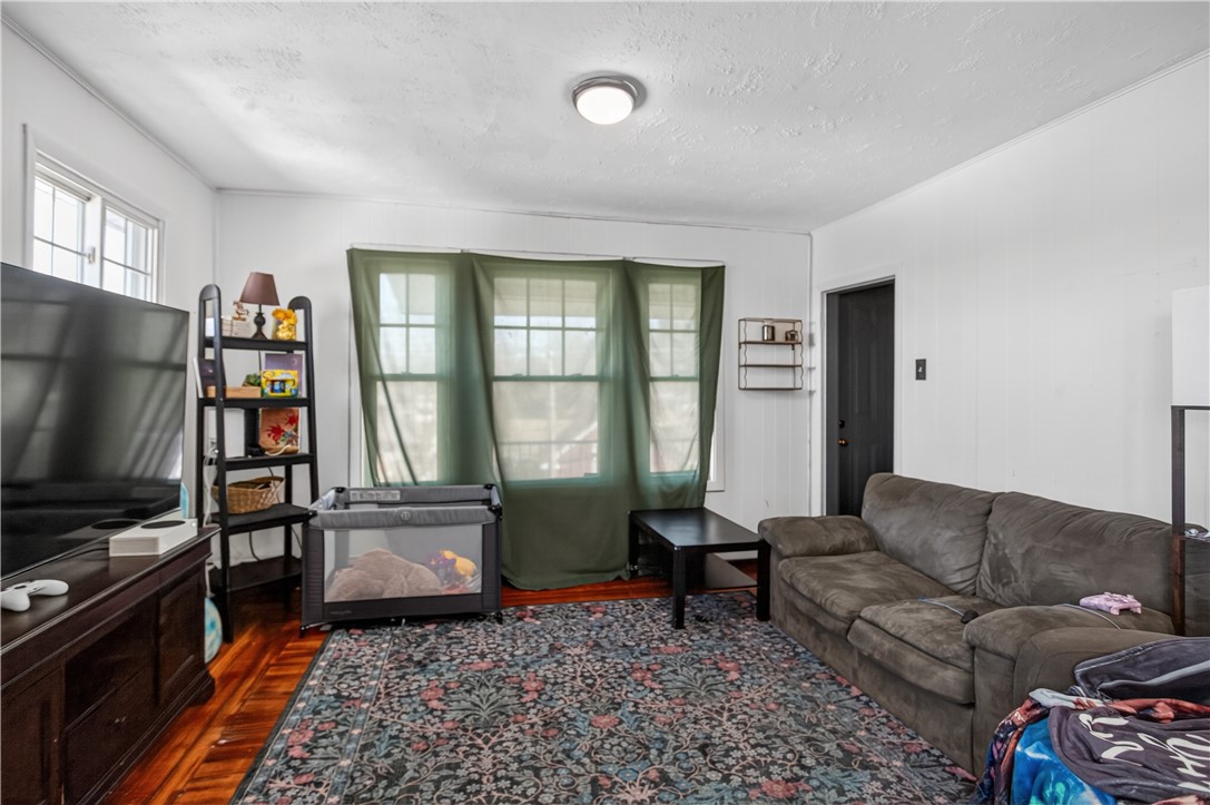 277 Ward Street Woonsocket, RI 02895 - Photo 3 of 46