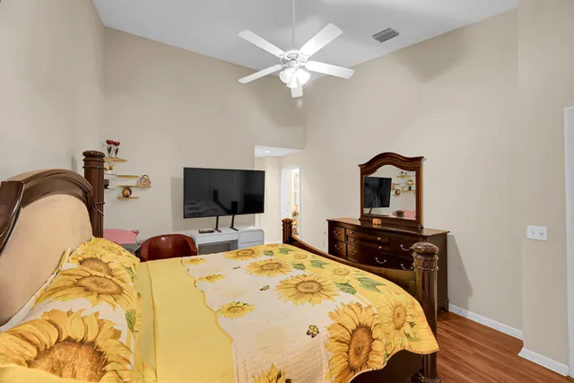 $210,000 | 5379 Verona Drive, Unit H CORNER, Boynton Beach, FL 33437