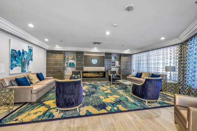 $210,000 | 5379 Verona Drive, Unit H CORNER, Boynton Beach, FL 33437