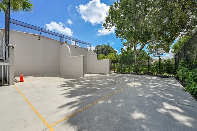 $210,000 | 5379 Verona Drive, Unit H CORNER, Boynton Beach, FL 33437