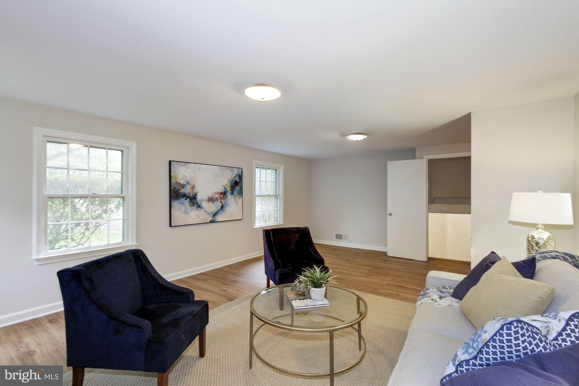 9721 Byeforde Road Kensington, MD 20895 - Photo 18 of 32 Family Room