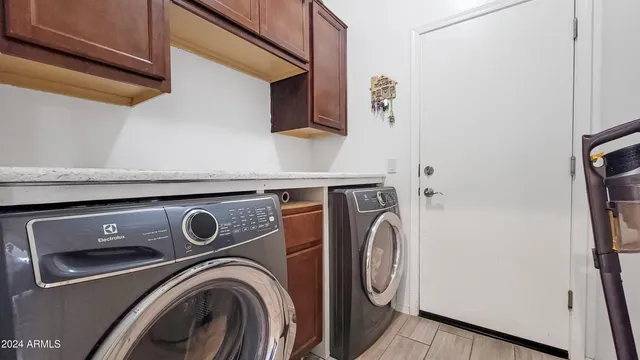 $2,400 | 9949 West Marguerite Avenue, Tolleson, AZ 85353