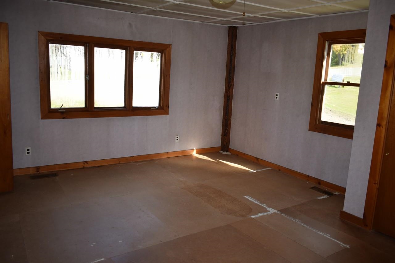 157 West Main Street Lunenburg, VT 05906 - Photo 12 of 14