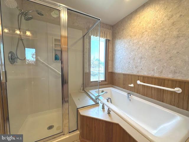 32 Saranac Road Hamilton, NJ 08619 - Photo 12 of 31 Elegant bathroom with shower and soaking tub.