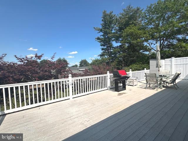 32 Saranac Road Hamilton, NJ 08619 - Photo 22 of 31 super large deck