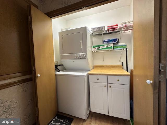 32 Saranac Road Hamilton, NJ 08619 - Photo 27 of 31 Efficient laundry nook with ample storage off kit.