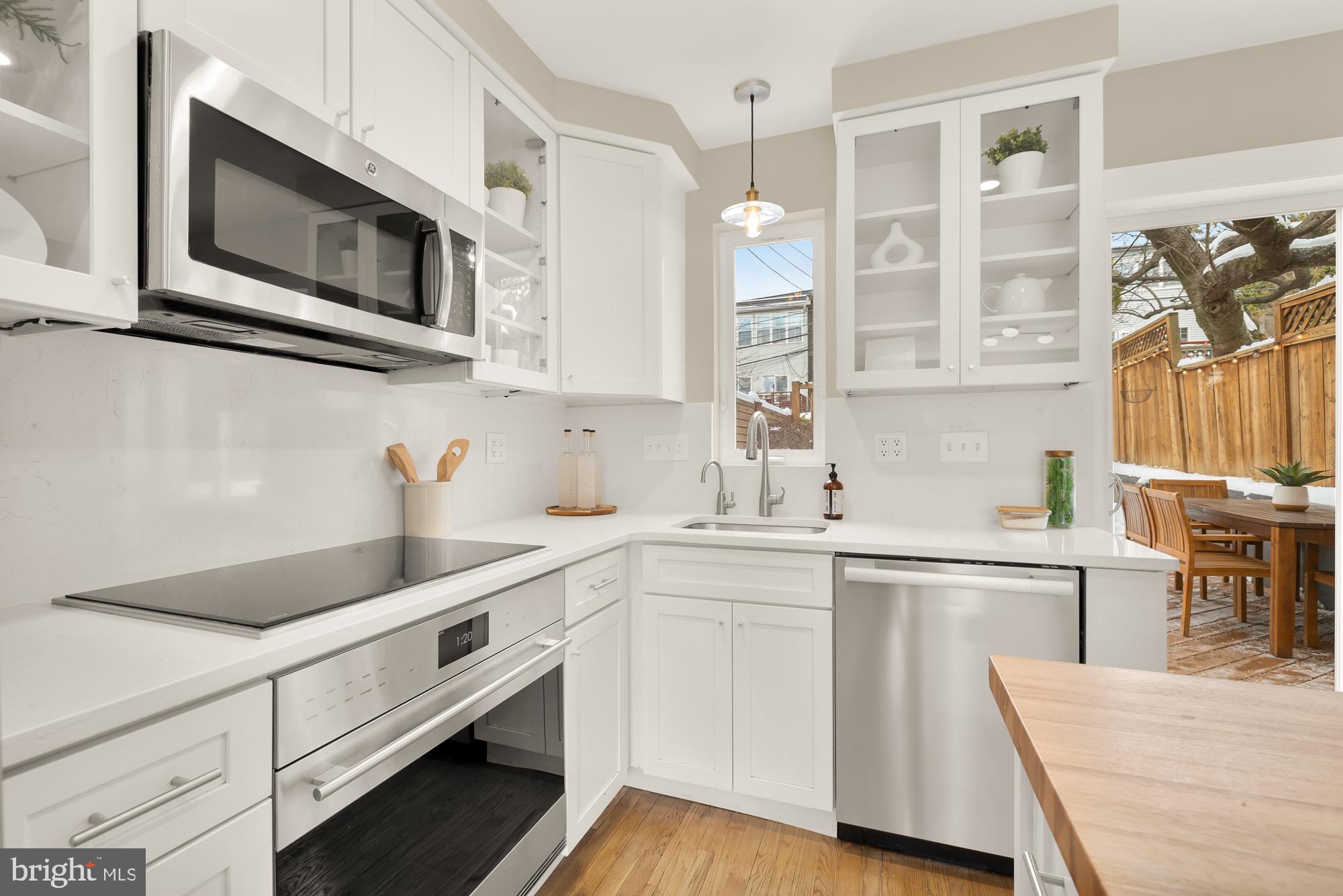 1733 Harvard Street Northwest Washington, DC 20009 - Photo 12 of 45 New High-End Appliances