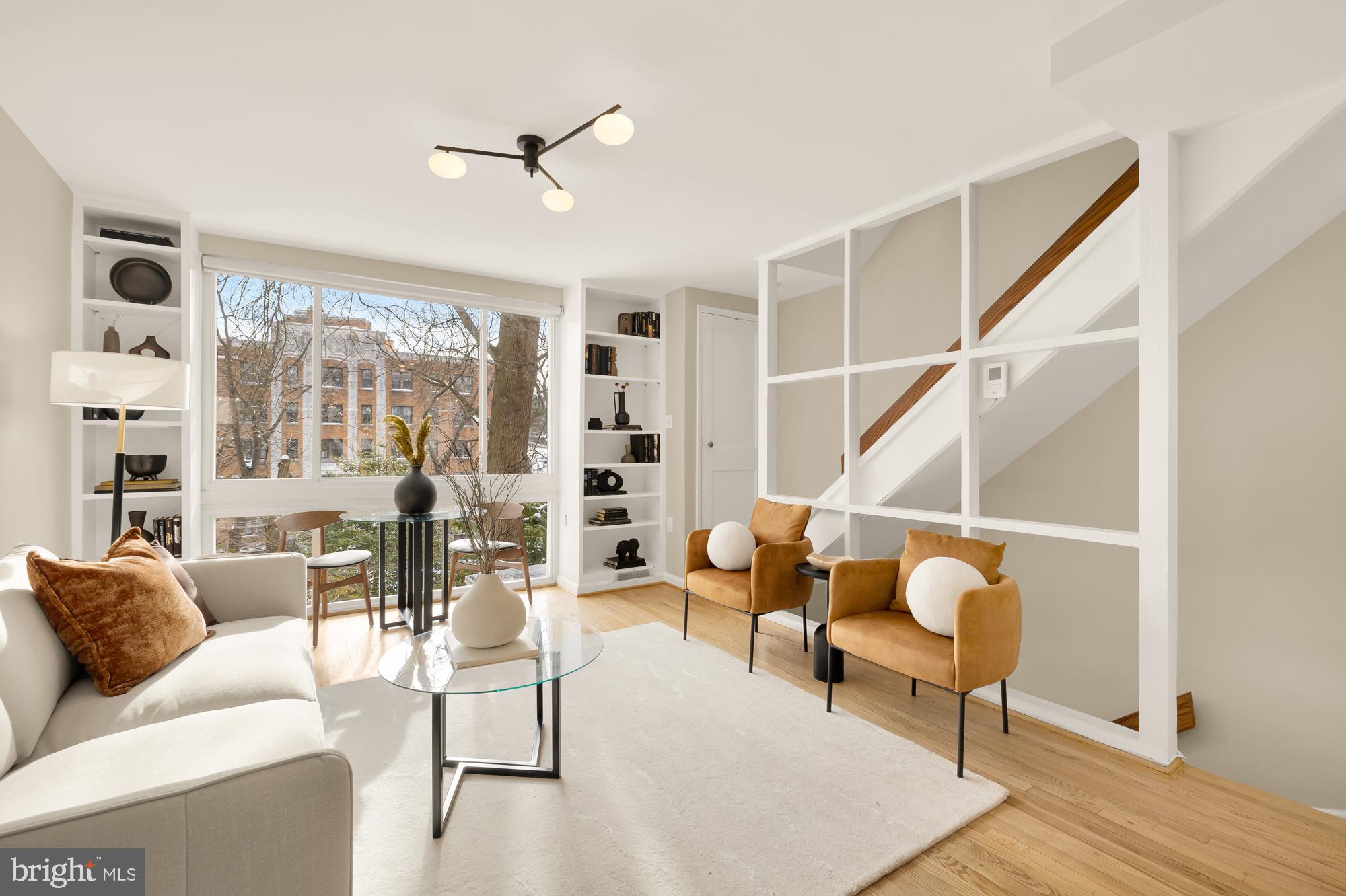 1733 Harvard Street Northwest Washington, DC 20009 - Photo 5 of 45 Clean Lines