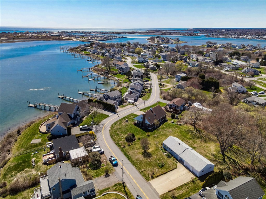 110 East Shore Road Narragansett, RI 02882 - Photo 5 of 7 Gallery Image 5