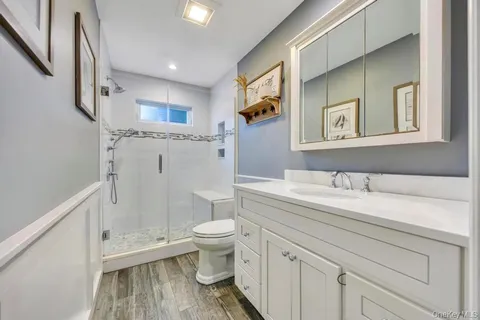 $799,999 | 274 Collington Drive, Ronkonkoma, NY 11779