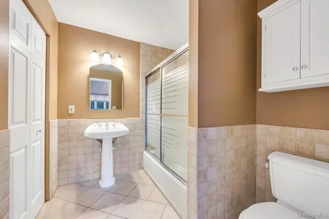 $799,999 | 274 Collington Drive, Ronkonkoma, NY 11779