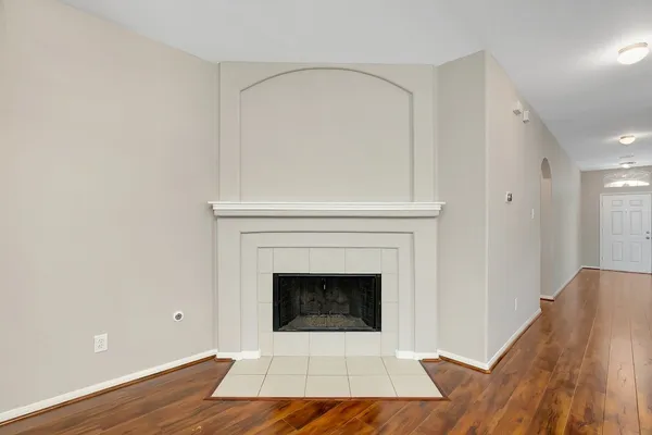 $2,250 | 7307 Shade Court, Pearland, TX 77584