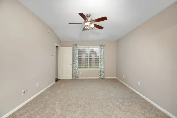 $2,350 | 7307 Shade Court, Pearland, TX 77584
