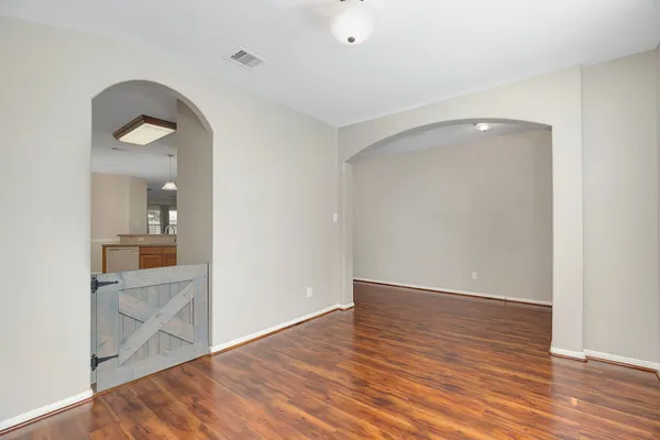 $2,350 | 7307 Shade Court, Pearland, TX 77584