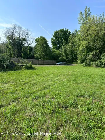 a view of an outdoor space and a yard