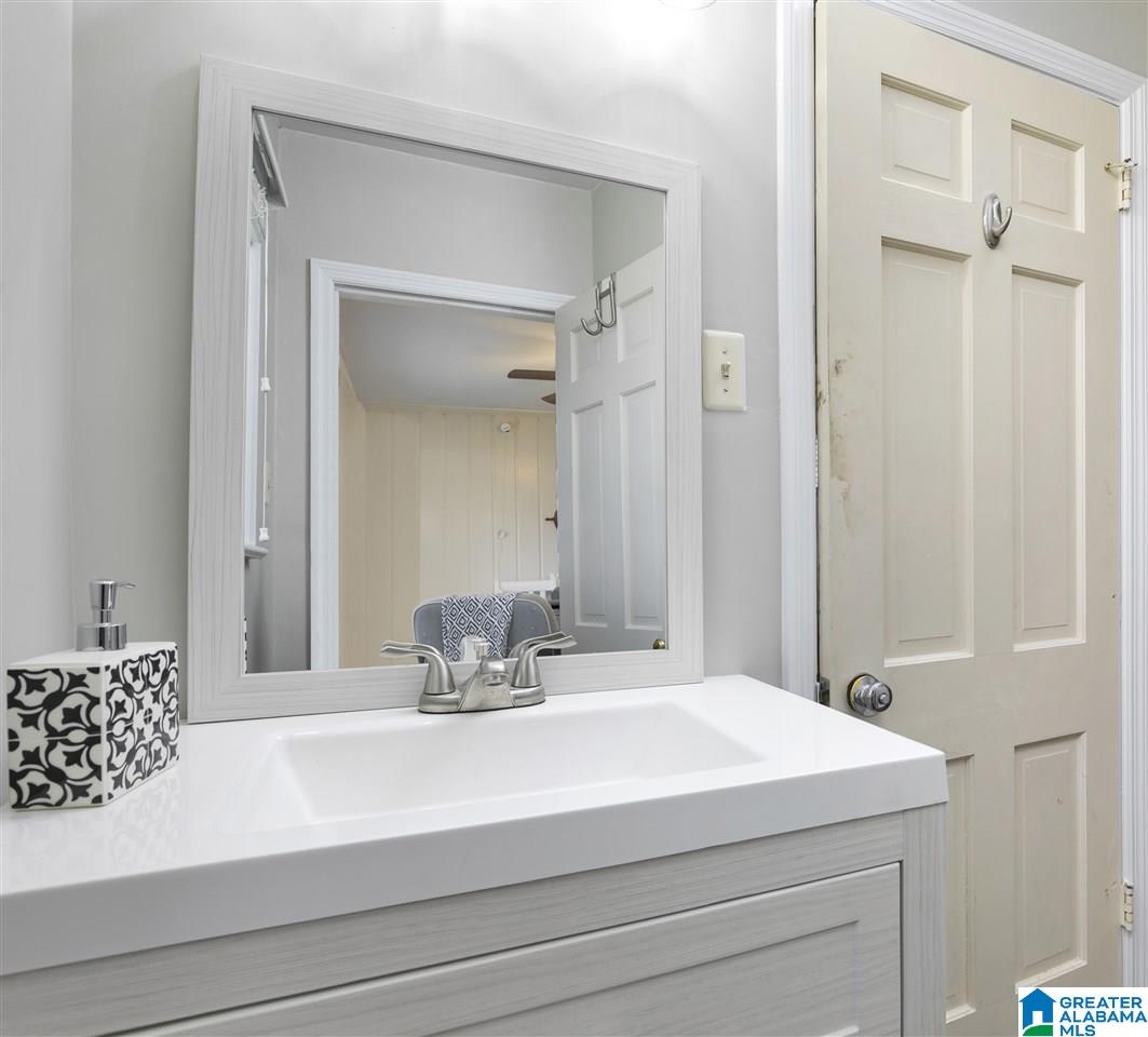 424 Devon Drive Birmingham, AL 35209 - Photo 23 of 34