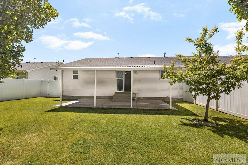 2907 Courtyard Circle Ammon, ID 83406 - Photo 31 of 32