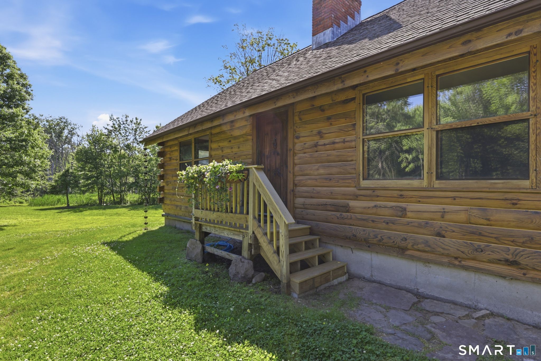 174 South Grand Street Suffield, CT 06093 - Photo 31 of 40