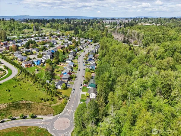 $750,000 | 3203 Lake Drive, Lake Stevens, WA 98258
