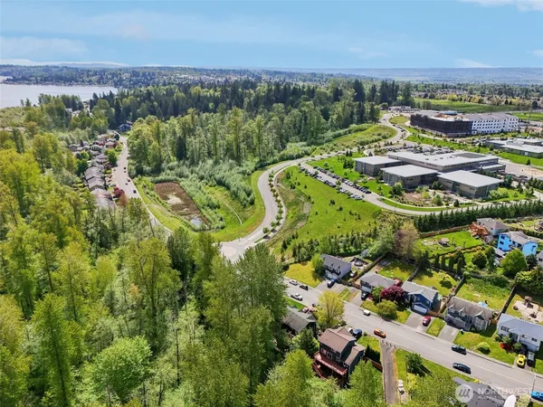 $750,000 | 3203 Lake Drive, Lake Stevens, WA 98258