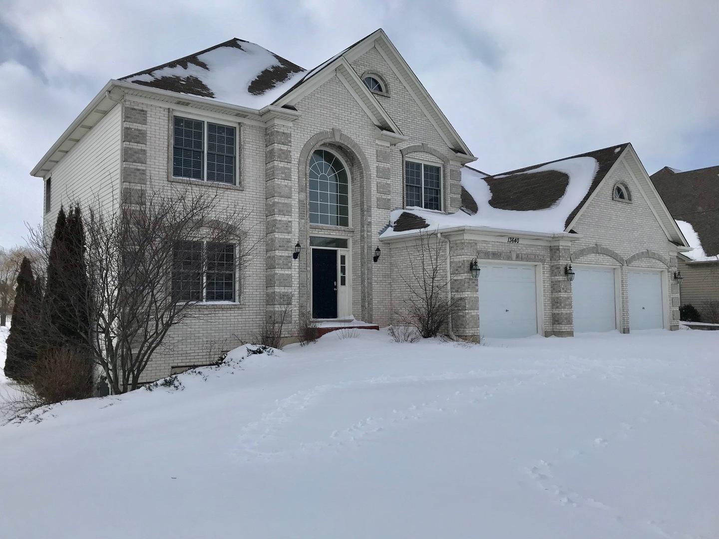 13640 Rockefeller Circle Plainfield, IL 60544 - Photo 1 of 28 Gallery Image 1