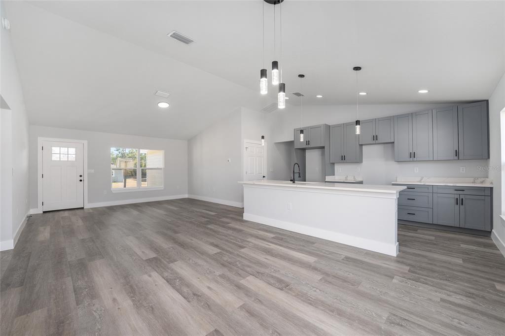 10 Locust Loop Circle Ocala, FL 34472 - Photo 13 of 38