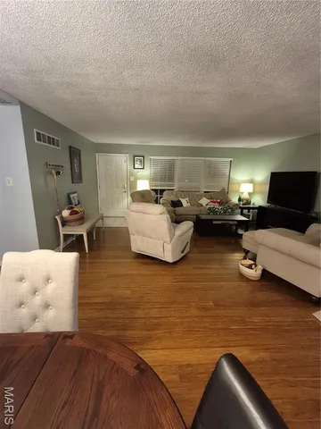 $339,900 | 151 Hunters Ridge, St. Charles, MO 63301