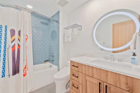 $4,250,000 | 2053 Ski Time Square Drive, Unit D211, Steamboat Springs, CO 80487