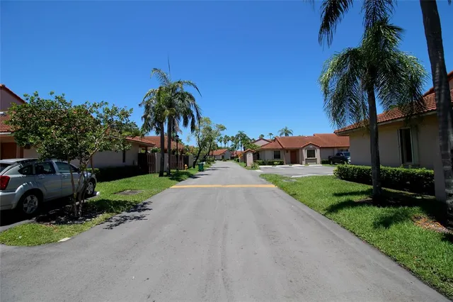 $2,690 | 17034 Northwest 66th Court, Hialeah, FL 33015