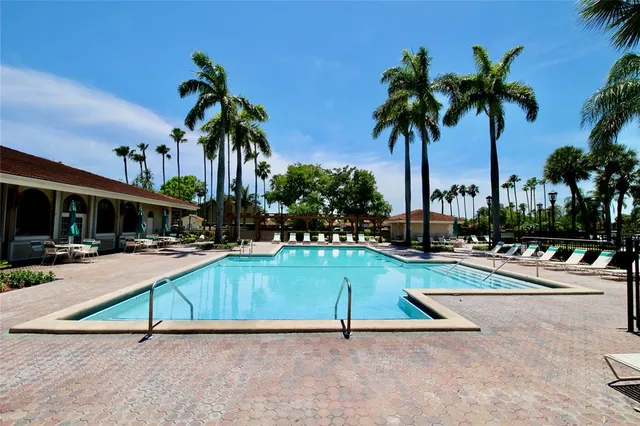 $2,690 | 17034 Northwest 66th Court, Hialeah, FL 33015