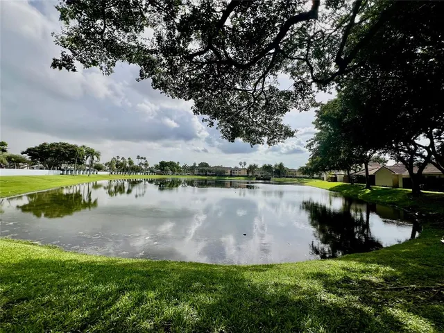 $2,690 | 17034 Northwest 66th Court, Hialeah, FL 33015