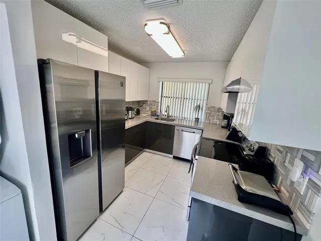 $2,690 | 17034 Northwest 66th Court, Hialeah, FL 33015