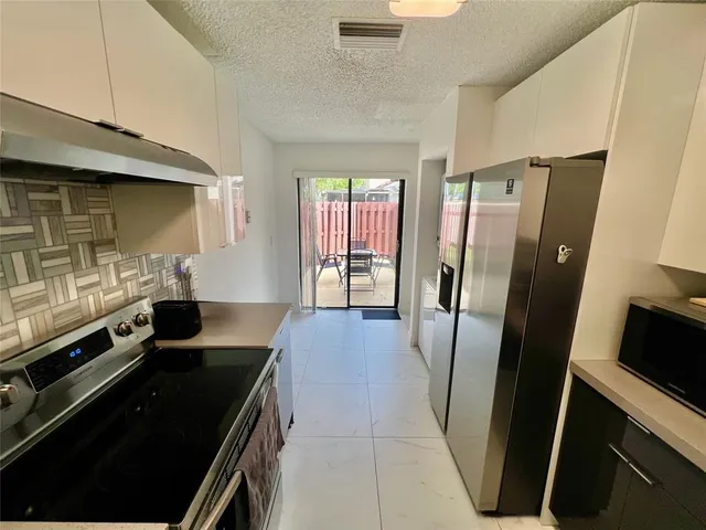 $2,690 | 17034 Northwest 66th Court, Hialeah, FL 33015